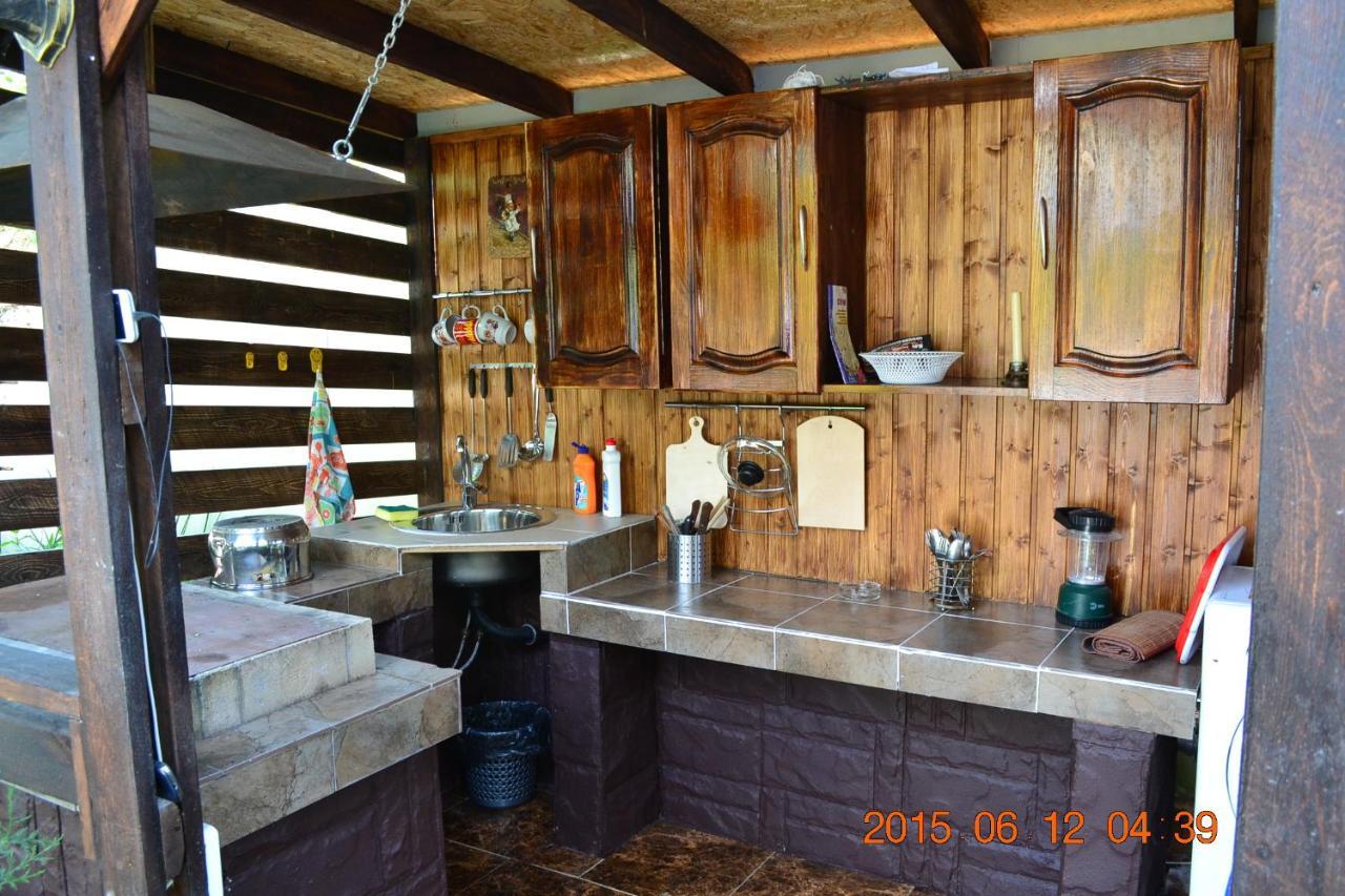 U Palycha Guest House Soukhoumi Extérieur photo