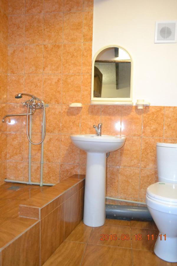 U Palycha Guest House Soukhoumi Extérieur photo