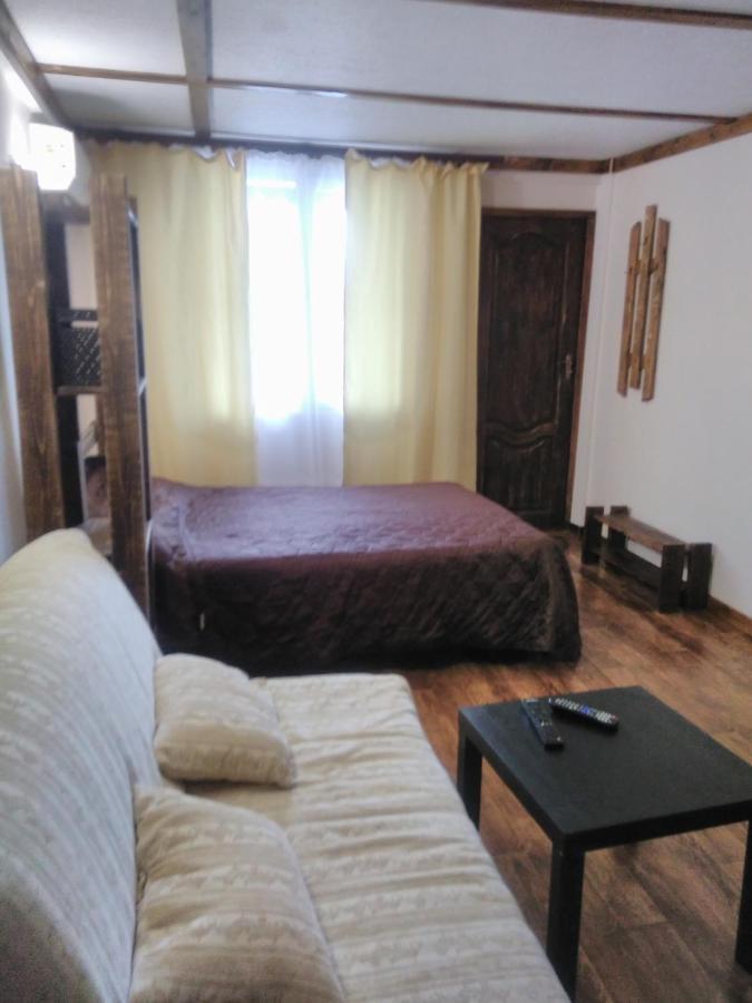 U Palycha Guest House Soukhoumi Extérieur photo