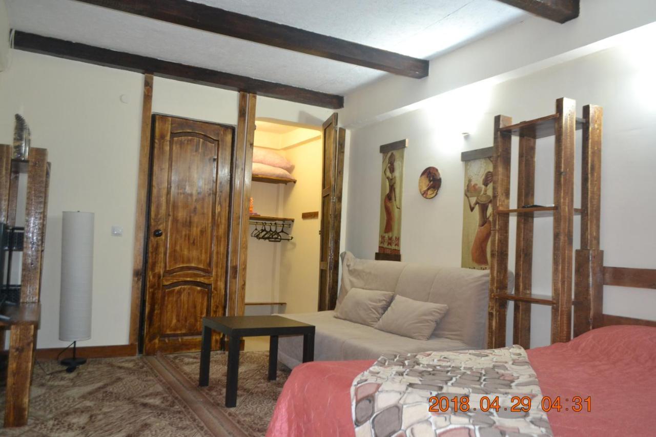 U Palycha Guest House Soukhoumi Extérieur photo