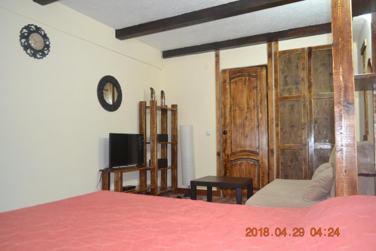 U Palycha Guest House Soukhoumi Extérieur photo