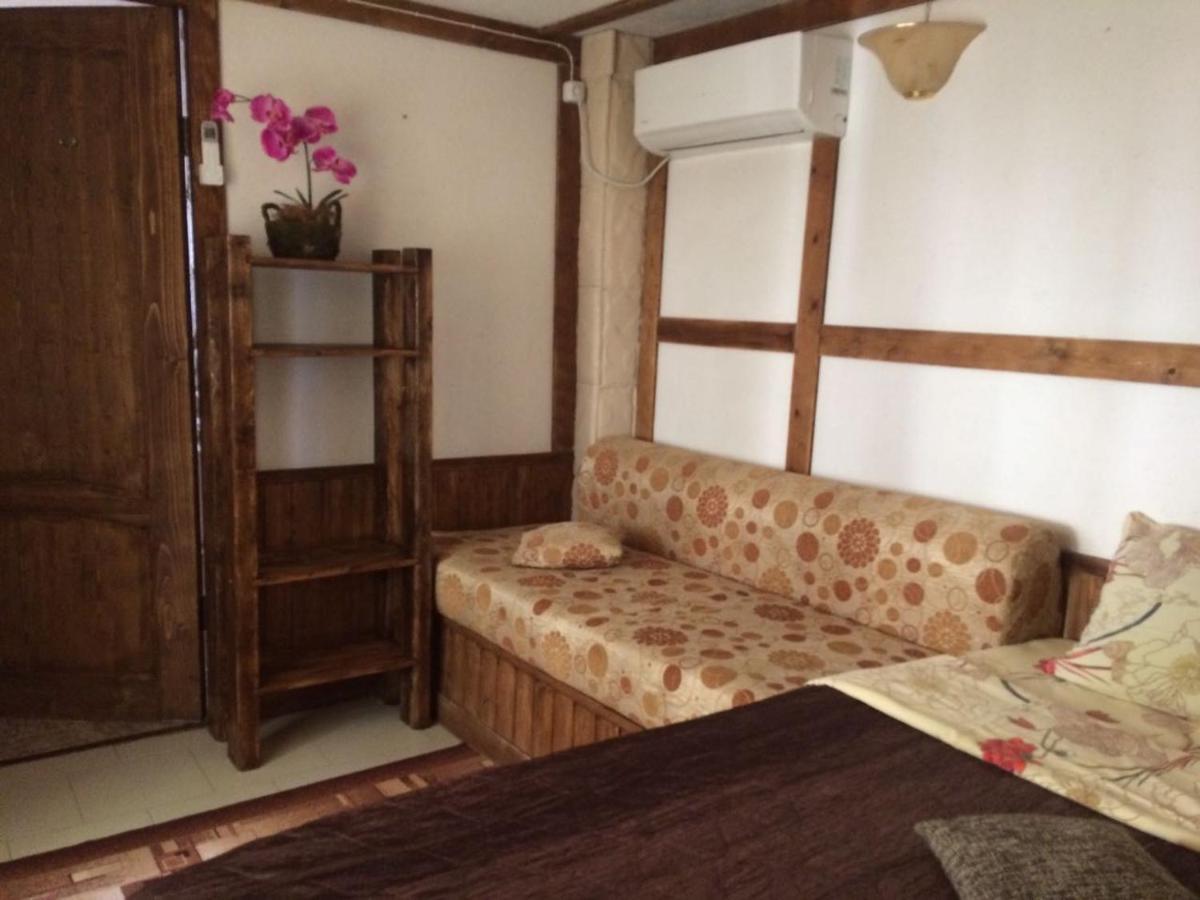 U Palycha Guest House Soukhoumi Extérieur photo